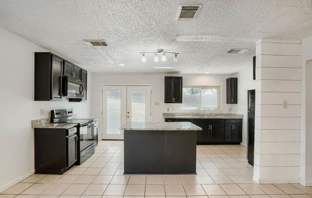 5942  Hidden Glade, San Antonio, TX 78250 — photo 3