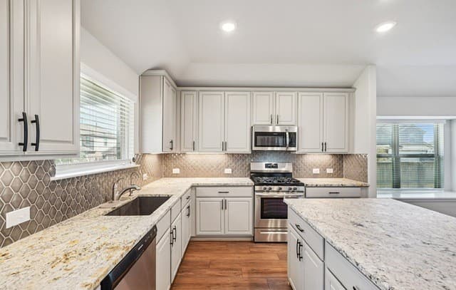 2034  Egret Ave, New Braunfels, TX 78132 — photo 10