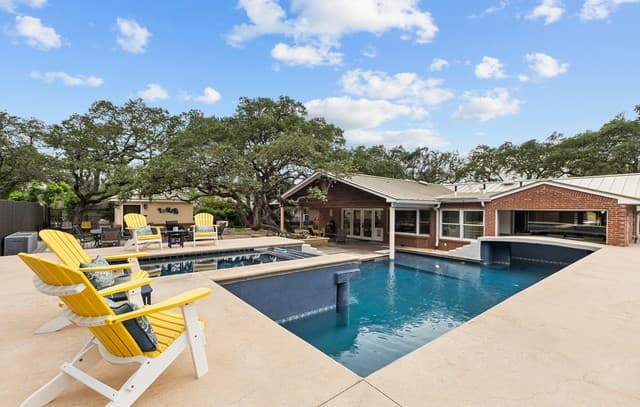 344 Prinz Dr, San Antonio, TX 78213