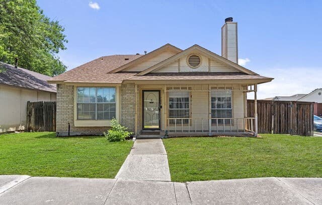 702 Garden Meadow Dr