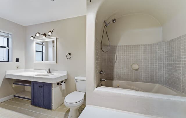 1221  Encino Dr, Pleasanton, TX 78064 — photo 15