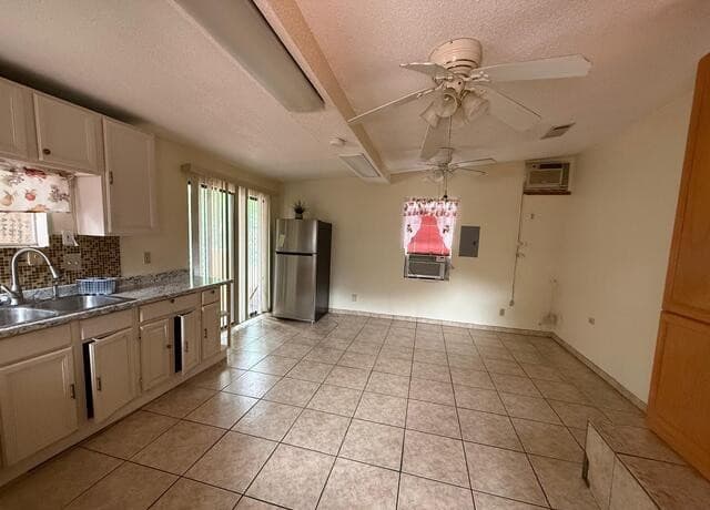 122  Tipton, San Antonio, TX 78204 — photo 8