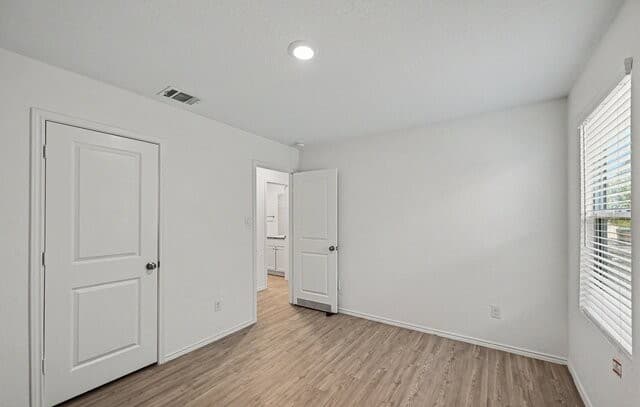 5430  Daphne Path, San Antonio, TX 78253 — photo 10