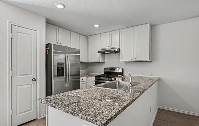 5430  Daphne Path, San Antonio, TX 78253 — photo 4