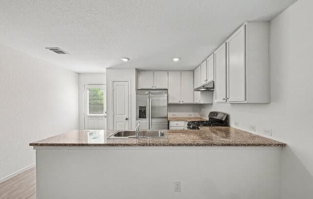 5430  Daphne Path, San Antonio, TX 78253 — photo 5