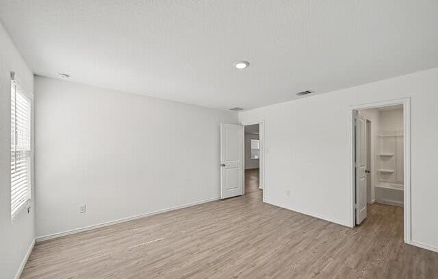 5430  Daphne Path, San Antonio, TX 78253 — photo 6