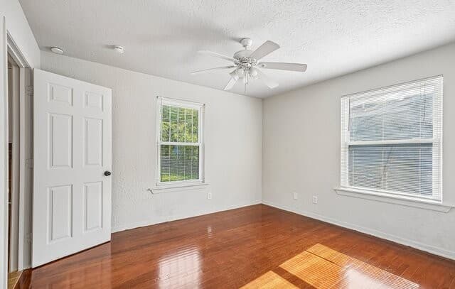 215  Hialeah Ave, San Antonio, TX 78218 — photo 13