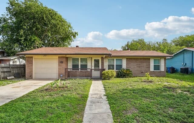 215  Hialeah Ave, San Antonio, TX 78218 — photo 3