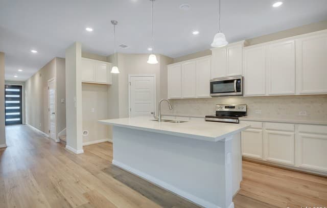 1247  Meyers Mdw, New Braunfels, TX 78130 — photo 8