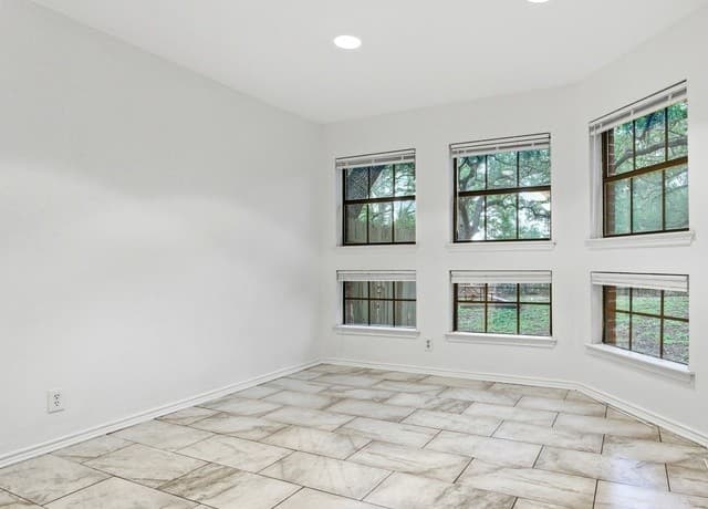 7930  Roanoke Run Unit 503, San Antonio, TX 78240 — photo 10