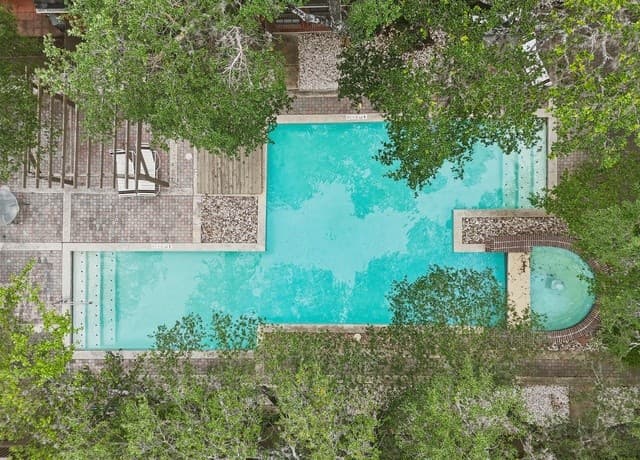 7930  Roanoke Run Unit 503, San Antonio, TX 78240 — photo 2