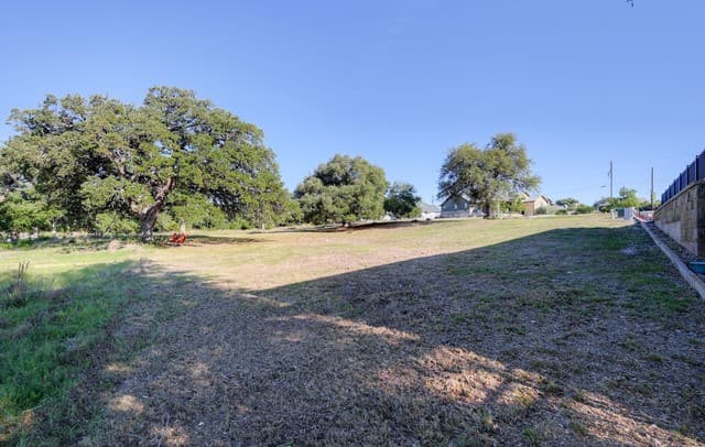 107  Savannah Ct, Blanco, TX 78606 — photo 18