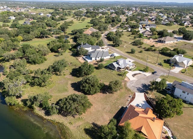 107  Savannah Ct, Blanco, TX 78606 — photo 9