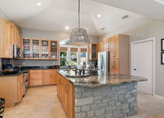2910  Colleen Drive, Canyon Lake, TX 78133 — photo 10