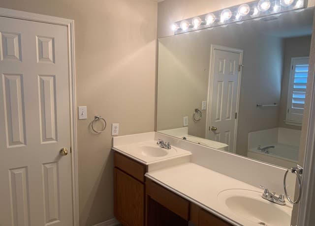 842  Windhurst, San Antonio, TX 78258 — photo 15