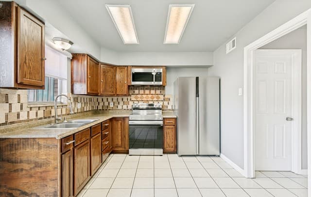 170  De Chantle Rd Unit 401, San Antonio, TX 78201 — photo 18