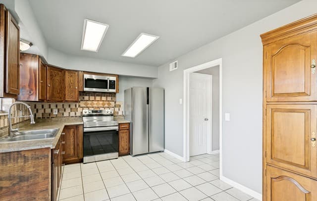 170  De Chantle Rd Unit 401, San Antonio, TX 78201 — photo 19