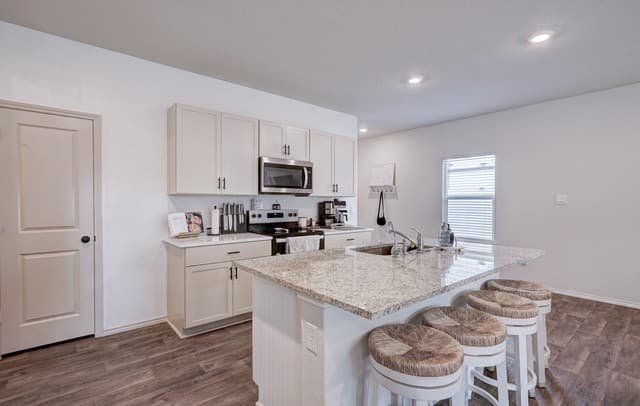 7214  Salado Creek Pkwy, San Antonio, TX 78223 — photo 12