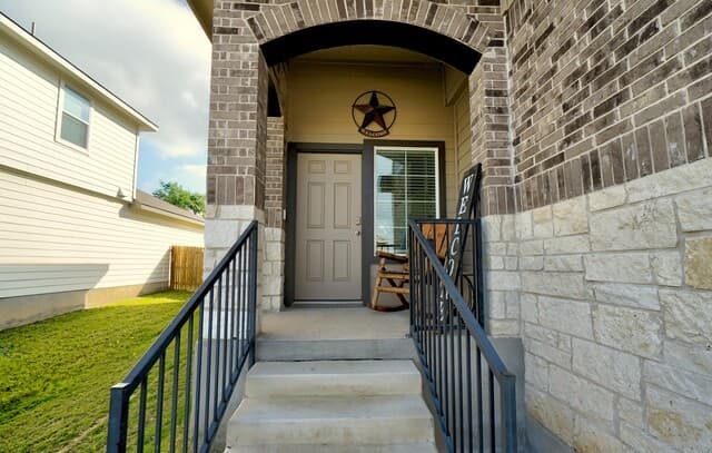 7214  Salado Creek Pkwy, San Antonio, TX 78223 — photo 3