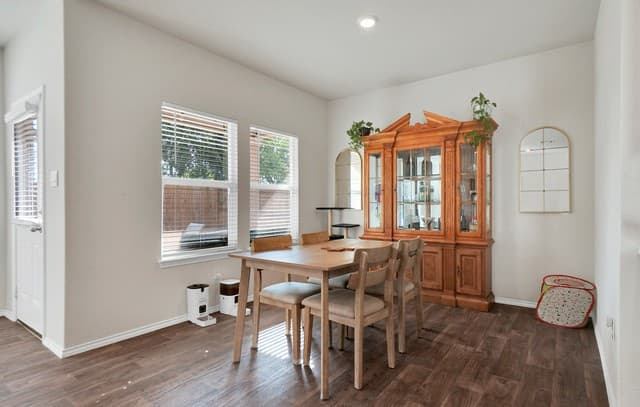 7214  Salado Creek Pkwy, San Antonio, TX 78223 — photo 6