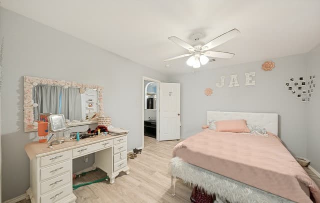 4111  Dunn Oak, San Antonio, TX 78223 — photo 19