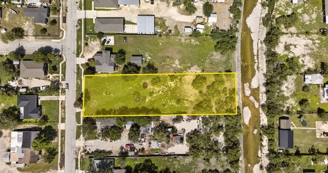 235 W Baetz Blvd, San Antonio, TX 78221 — photo 4