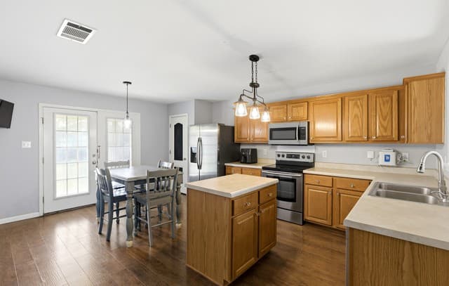 426  Bridle Rdg, San Antonio, TX 78227 — photo 8