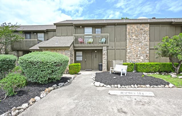 104  T Bar M Dr Unit # 104, New Braunfels, TX 78132 — photo 5