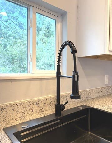 7518  Sleepy Valley Dr, San Antonio, TX 78242 — photo 5