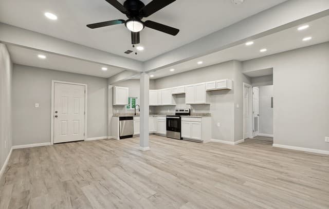 7518  Sleepy Valley Dr, San Antonio, TX 78242 — photo 8
