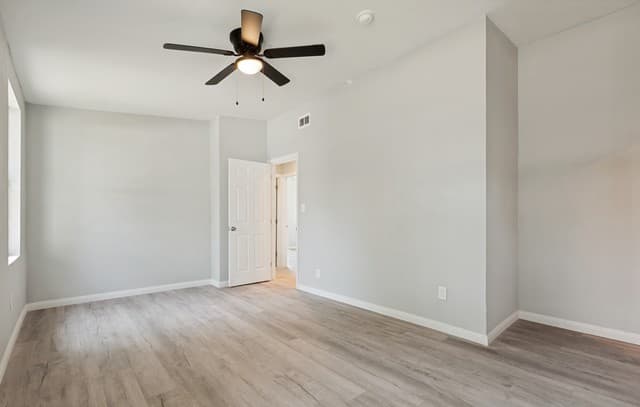 7518  Sleepy Valley Dr, San Antonio, TX 78242 — photo 9