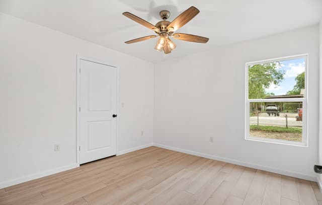 9446 Strech Ave, San Antonio, TX 78224 — photo 14