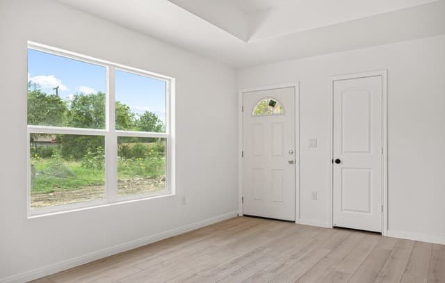 9446 Strech Ave, San Antonio, TX 78224 — photo 2