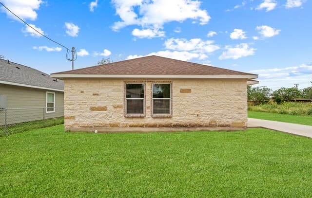 9446 Strech Ave, San Antonio, TX 78224 — photo 21