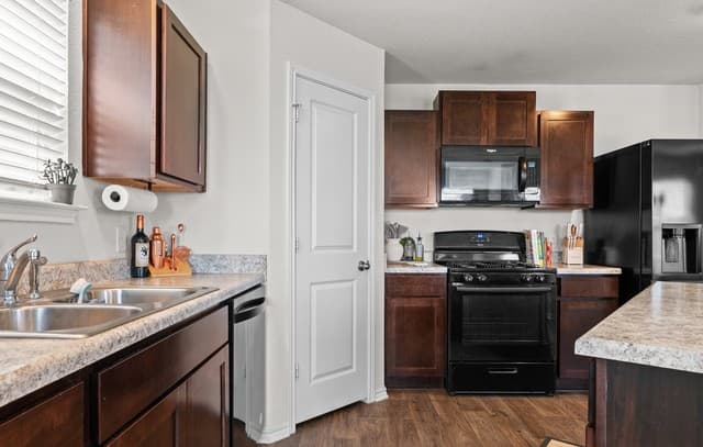 13918  Cyprus Sedge, San Antonio, TX 78254 — photo 10