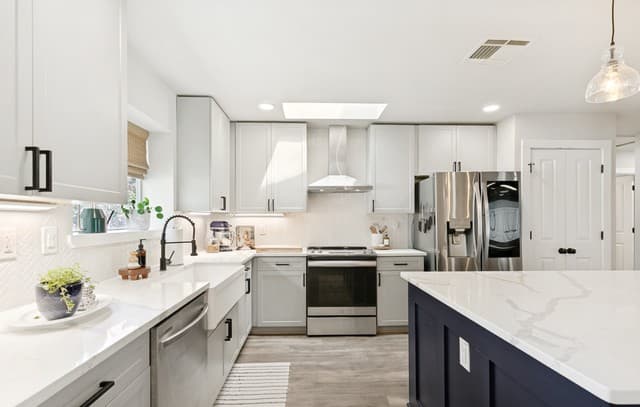 102 Silver Spgs, Universal City, TX 78148 — photo 12