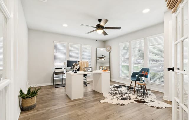 102 Silver Spgs, Universal City, TX 78148 — photo 16