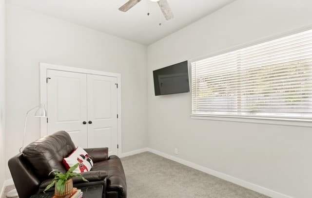 102 Silver Spgs, Universal City, TX 78148 — photo 25