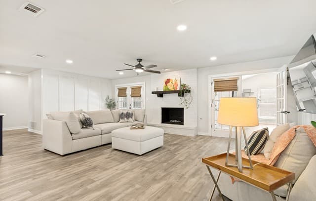 102 Silver Spgs, Universal City, TX 78148 — photo 7