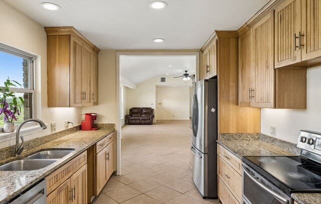 6603 Fm 2579, Floresville, TX 78114 — photo 12