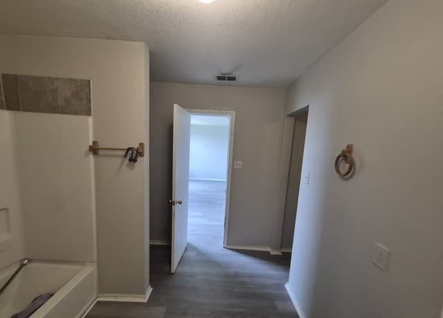 4526  Safe Harbor, San Antonio, TX 78244 — photo 16