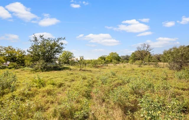 604 N Cherry St, Fredericksburg, TX 78624 — photo 2