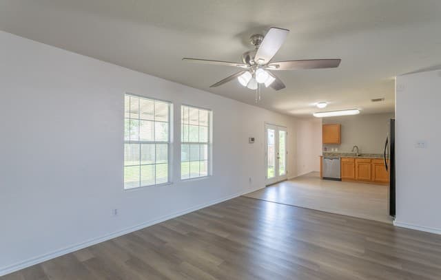 7711  Windview Way, San Antonio, TX 78244 — photo 10