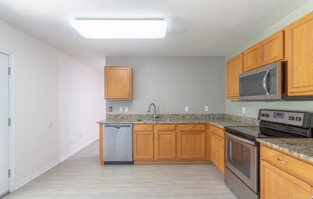 7711  Windview Way, San Antonio, TX 78244 — photo 15