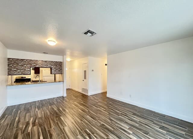 2106  Henrietta St, San Antonio, TX 78224 — photo 13