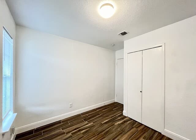 2106  Henrietta St, San Antonio, TX 78224 — photo 20