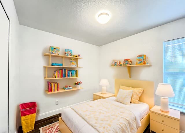 2106  Henrietta St, San Antonio, TX 78224 — photo 5