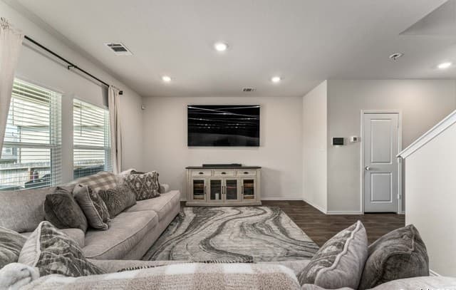 3127  Keuka Park Dr, San Antonio, TX 78245 — photo 4