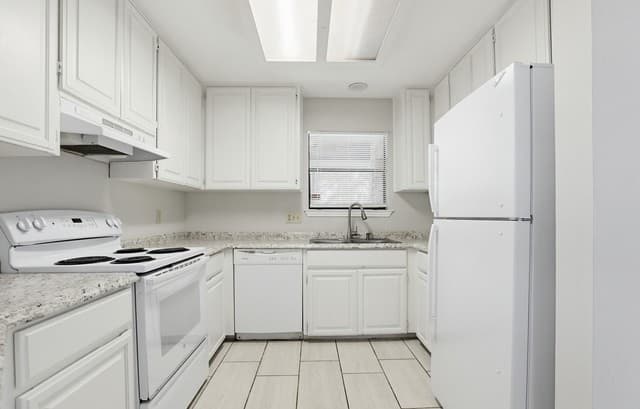 402  Thetford, San Antonio, TX 78254 — photo 10