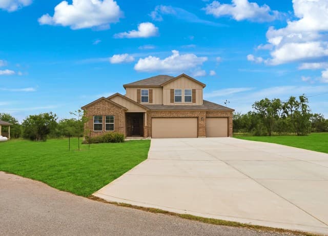 132  Reno Trl, Floresville, TX 78114 — photo 2